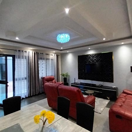 Residence Deluxe Yaounde Bagian luar foto