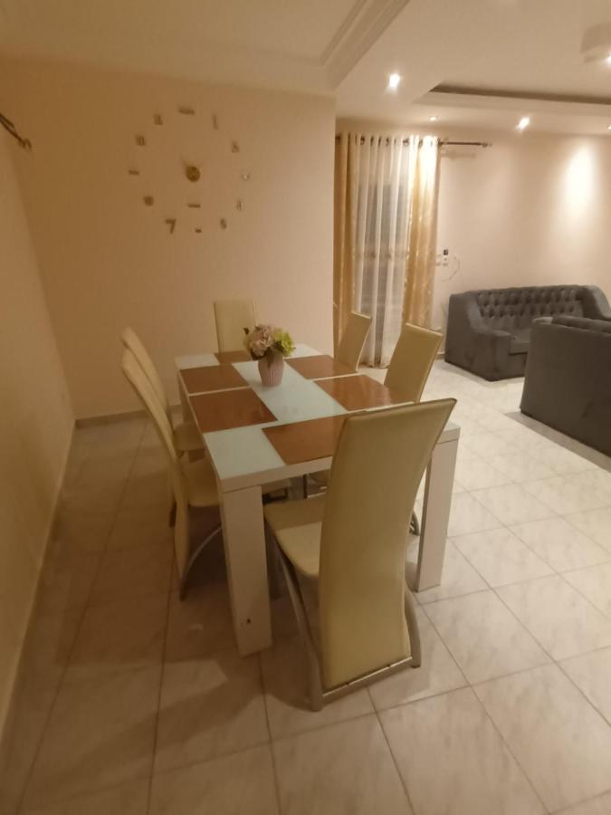 Residence Deluxe Yaounde Bagian luar foto