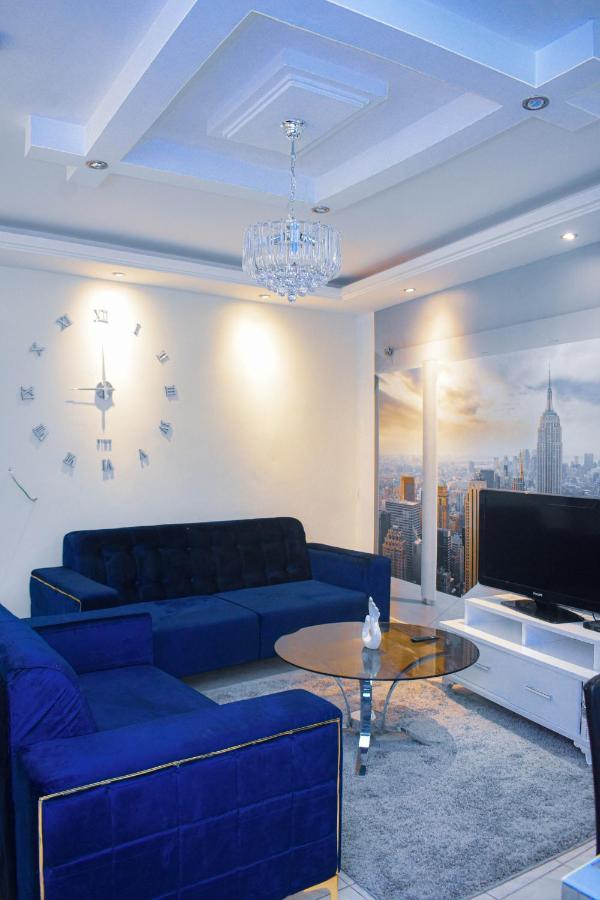 Residence Deluxe Yaounde Bagian luar foto
